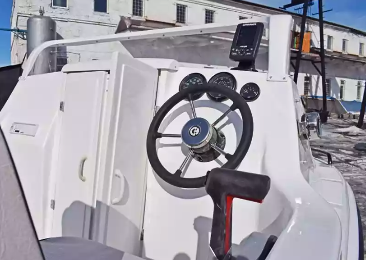 Комбинированный катер Neman-500 с каютой в Северодвинске