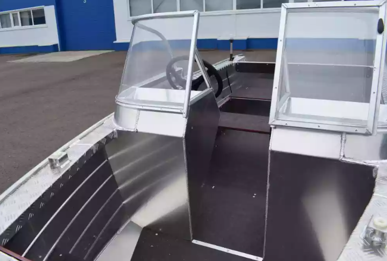Алюминиевый катер Wyatboat-390 DCM Увеличенный борт в Северодвинске