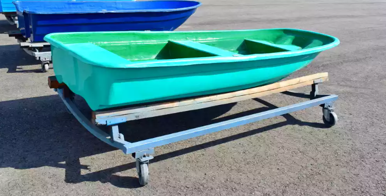 Стеклопластиковая лодка Старт (тримаран) в Северодвинске