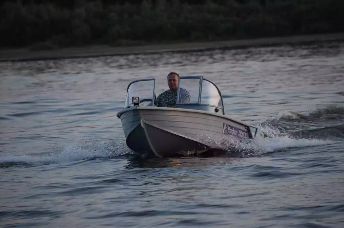 Алюминиевый катер Wyatboat-390 DCM в Северодвинске