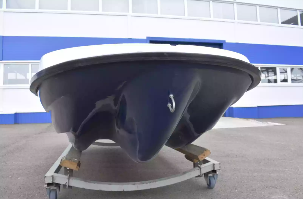 Стеклопластиковая лодка Пингвин New (тримаран) в Северодвинске