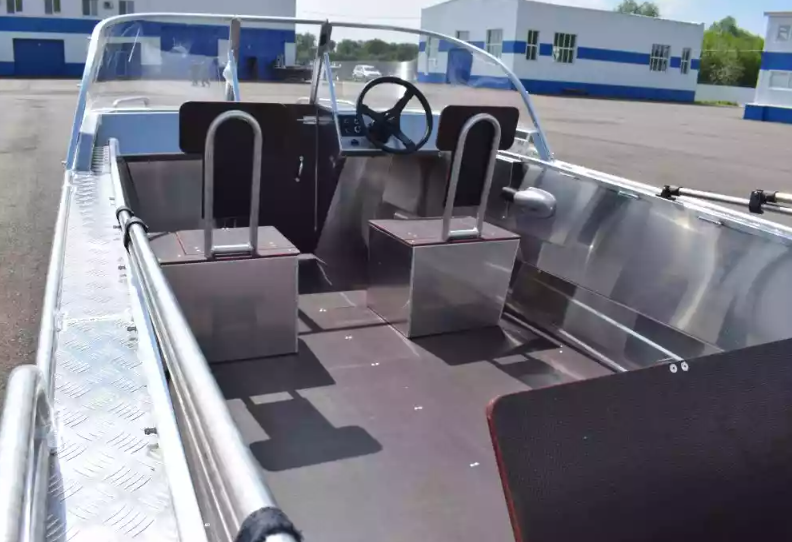 Алюминиевый катер WYATBOAT-550 DCM в Северодвинске