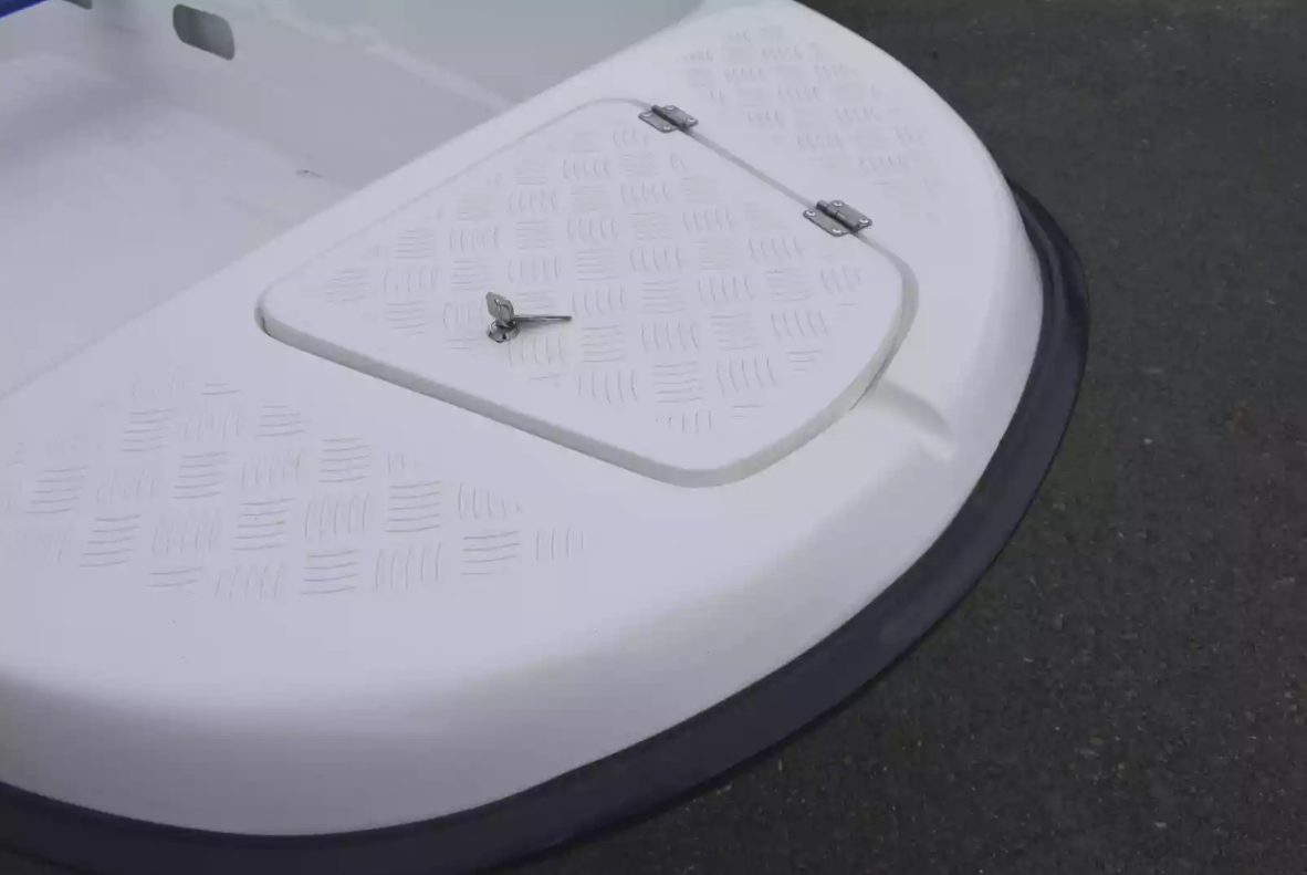 Стеклопластиковая лодка Пингвин New (тримаран) в Северодвинске