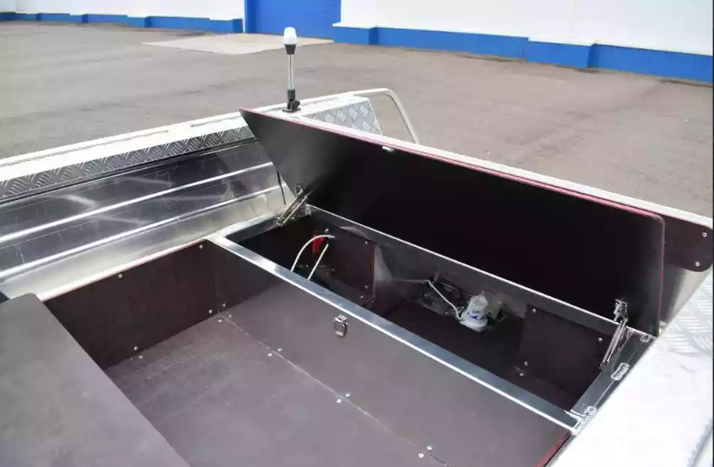Алюминиевый катер Wyatboat-390 DCM Увеличенный борт в Северодвинске