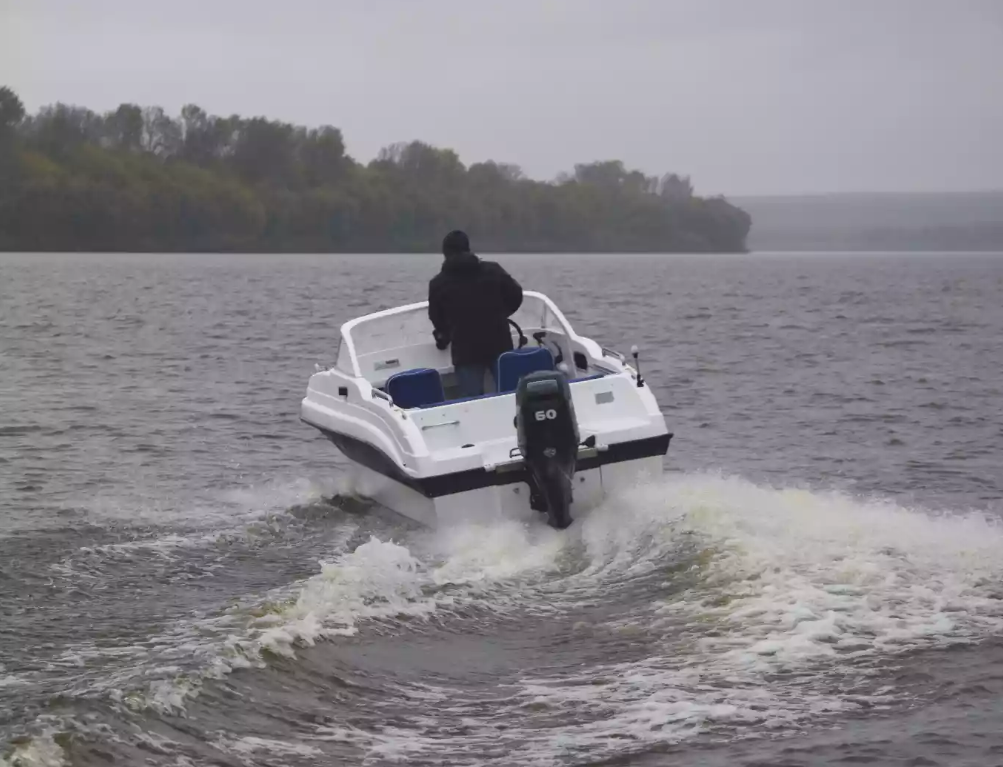 Стеклопластиковый катер Neman-500 Р в Северодвинске