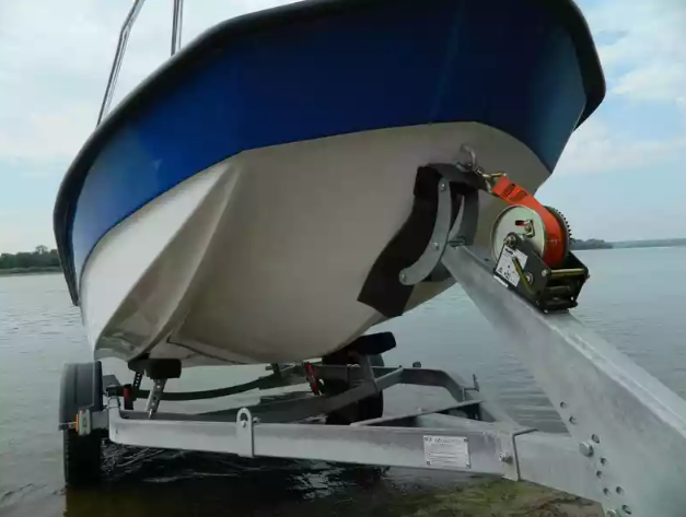 Стеклопластиковый катер Wyatboat-430 DCM (тримаран) в Северодвинске