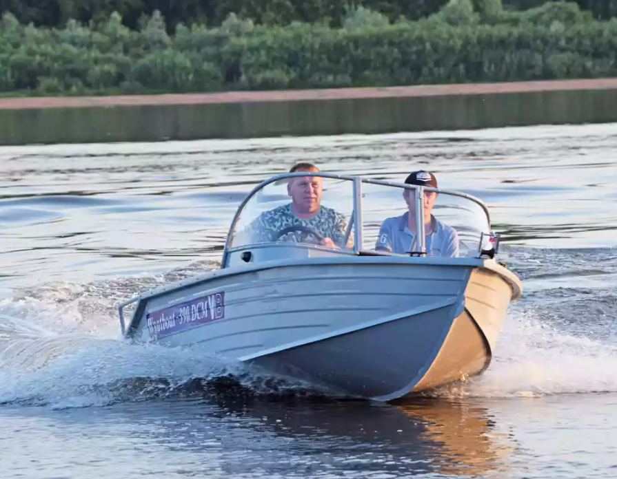 Алюминиевая лодка Wyatboat-390 DCM в Северодвинске