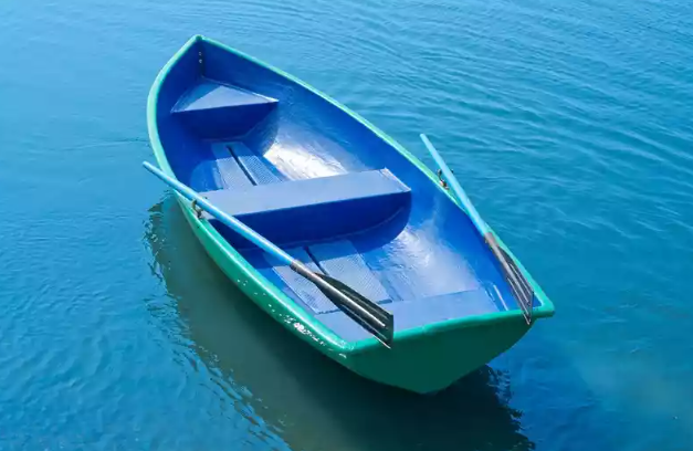 Стеклопластиковая лодка Дельфин в Северодвинске