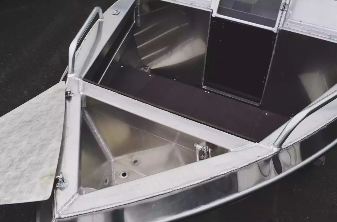 Алюминиевый катер Neman-400 DC в Северодвинске