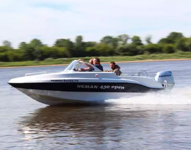 Стеклопластиковый катер Neman-450 Open в Северодвинске