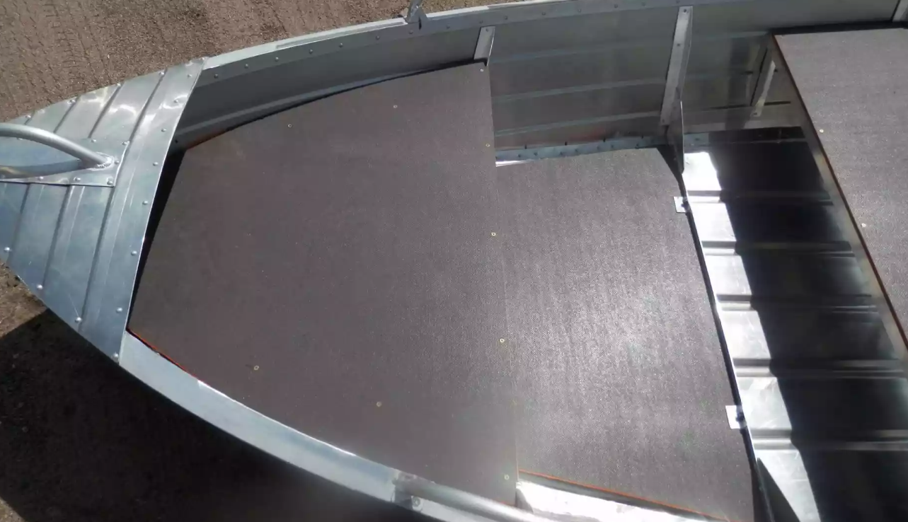 Алюминиевая лодка Вятка-Профи 32 в Северодвинске