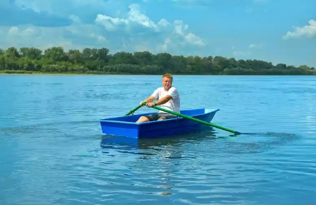 Стеклопластиковая лодка Малютка в Северодвинске