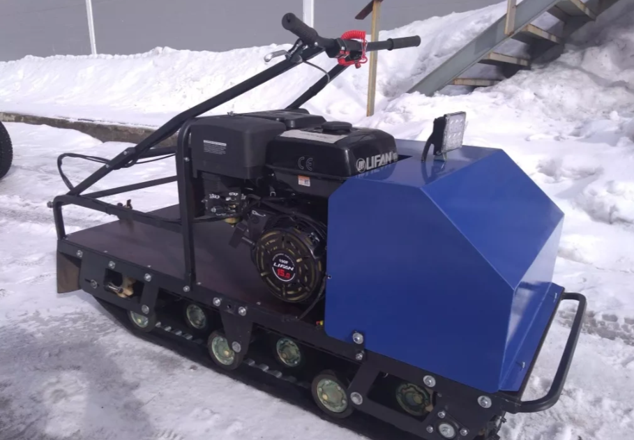 Мотобуксировщик AhtaR ЗИМА с реверсом (задний ход) в Северодвинске