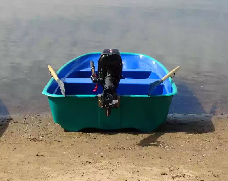 Стеклопластиковая лодка Старт (тримаран) в Северодвинске