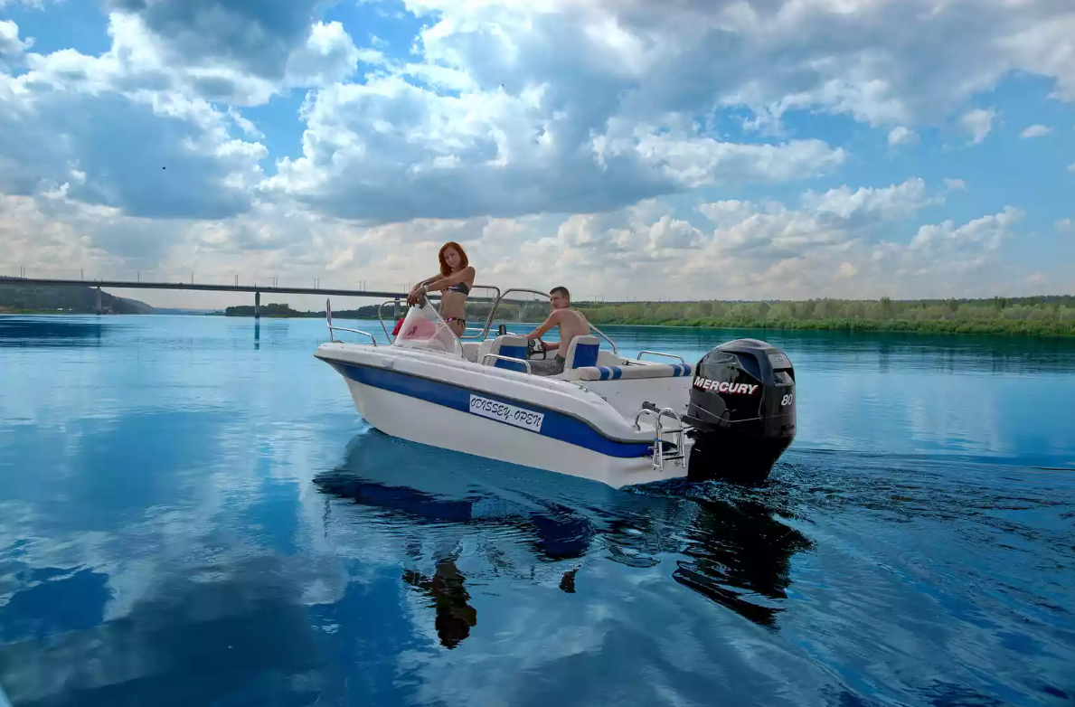 Стеклопластиковый катер Neman-530 Open в Северодвинске