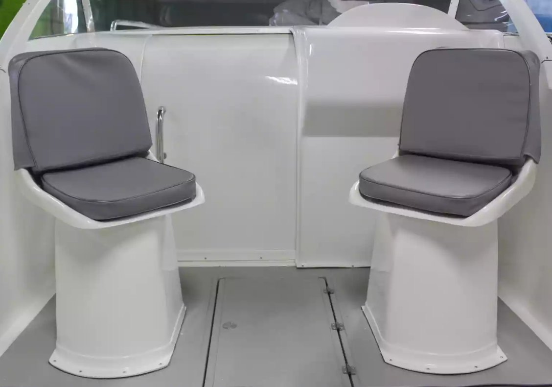 Стеклопластиковый катер Neman-550 с каютой в Северодвинске