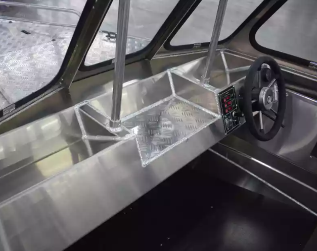 Алюминиевый катер Wyatboat-460 DCM Pro в Северодвинске