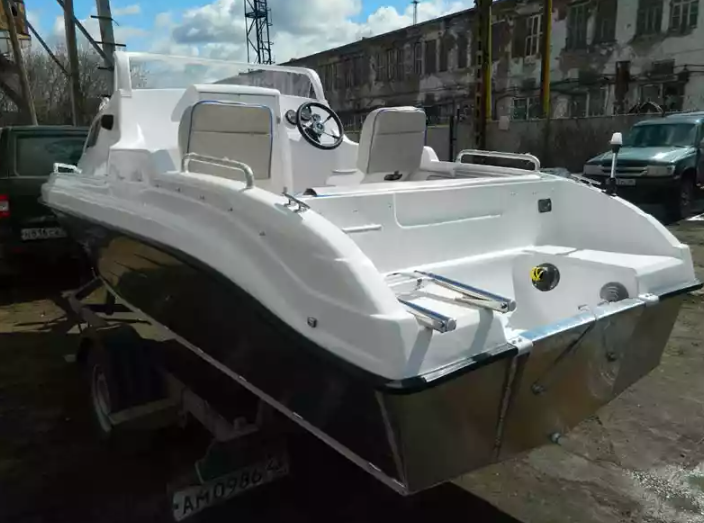 Комбинированный катер Neman-500 с каютой в Северодвинске