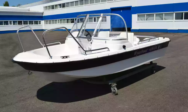 Стеклопластиковый катер Wyatboat-430 DC (тримаран) в Северодвинске