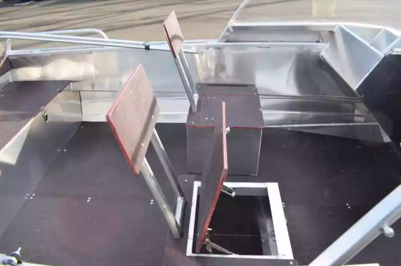 Алюминиевый катер Wyatboat-460 DCM в Северодвинске