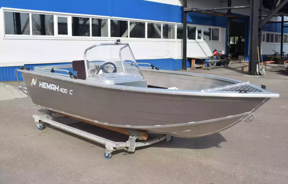 Алюминиевый катер Неман-400 С в Северодвинске