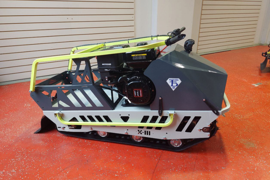 Мотобуксировщик Бурлак Пионер в Северодвинске