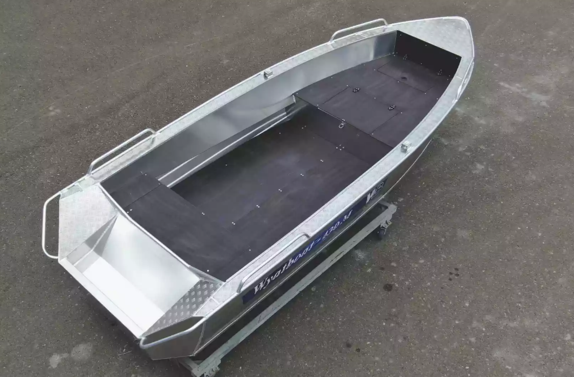 Алюминиевая лодка  Wyatboat-430М FISH в Северодвинске