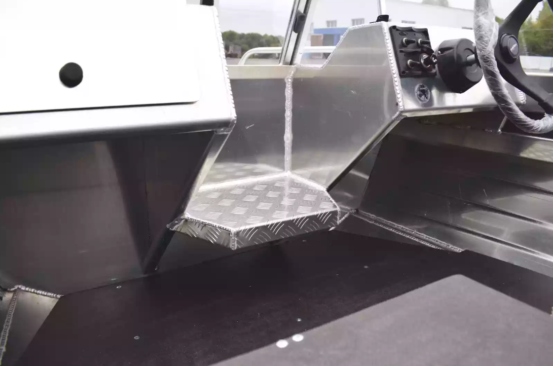 Алюминиевая лодка  Neman-400 PRO в Северодвинске