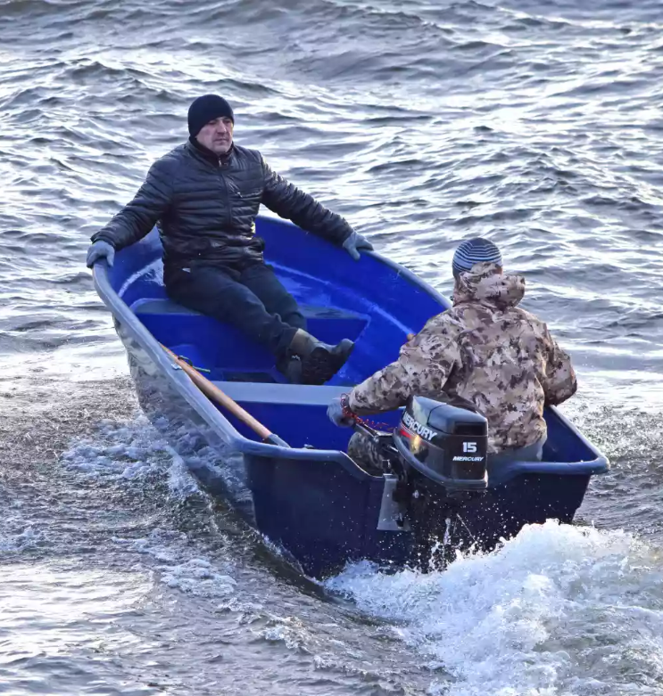 Стеклопластиковая лодка Neman-340 (тримаран) в Северодвинске