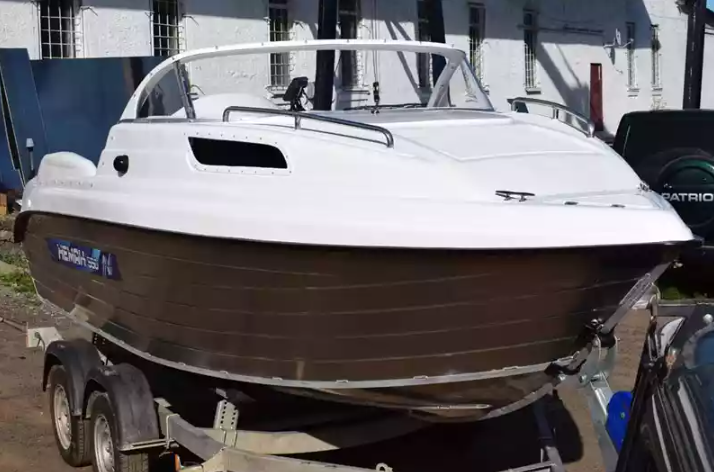 Комбинированный катер Neman-550 с каютой в Северодвинске