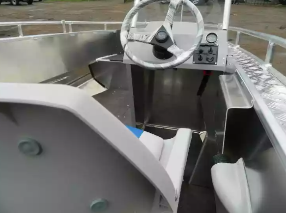Алюминиевый катер Wyatboat-490 C в Северодвинске