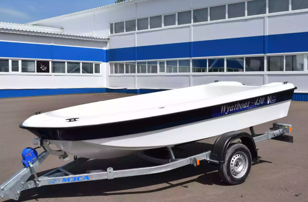 Стеклопластиковая лодка Wyatboat 430 тримаран в Северодвинске