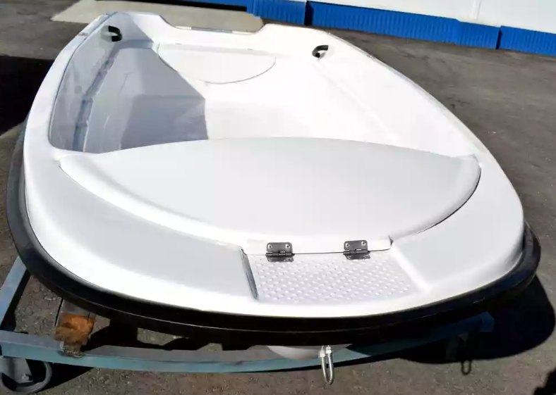 Стеклопластиковая лодка Пингвин (тримаран) в Северодвинске