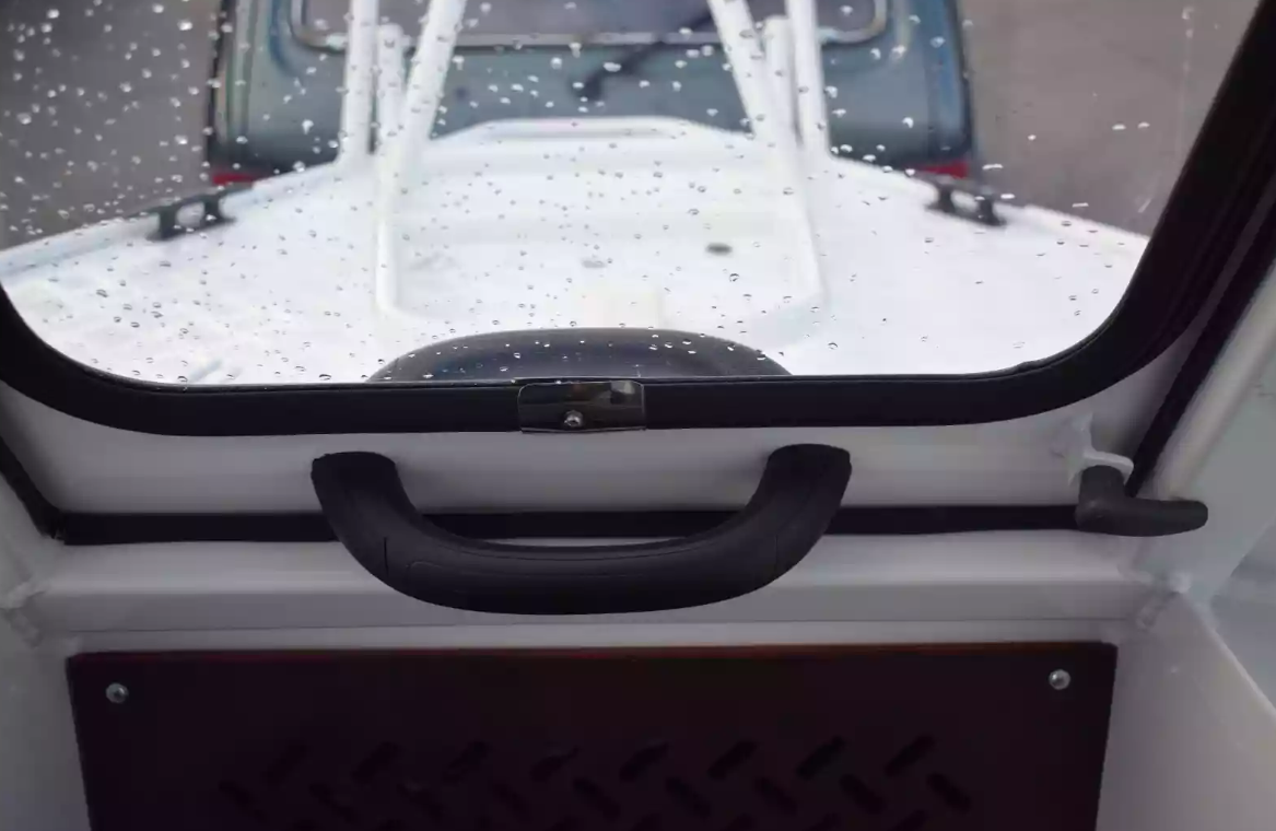 Алюминиевый катер Неман-500 (закрытая рубка) в Северодвинске