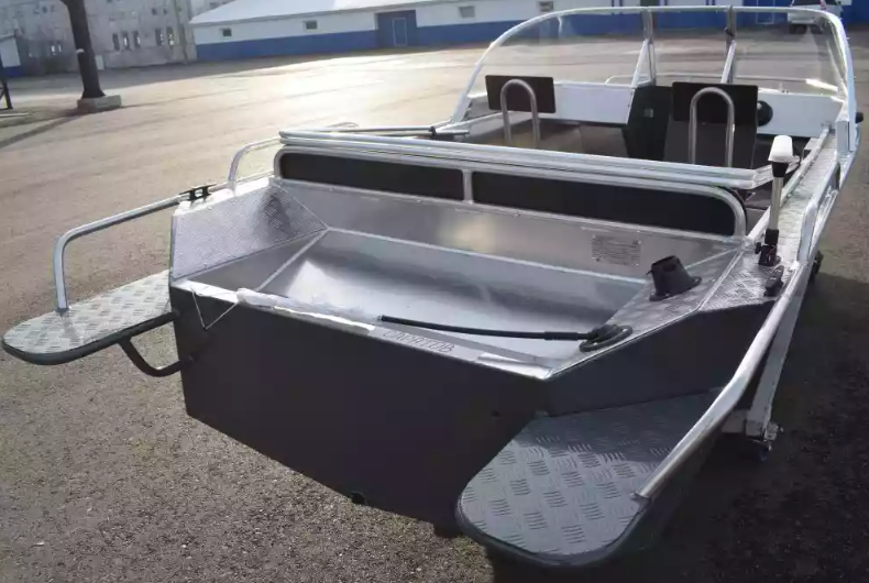 Алюминиевый катер Wyatboat-460 DCM в Северодвинске