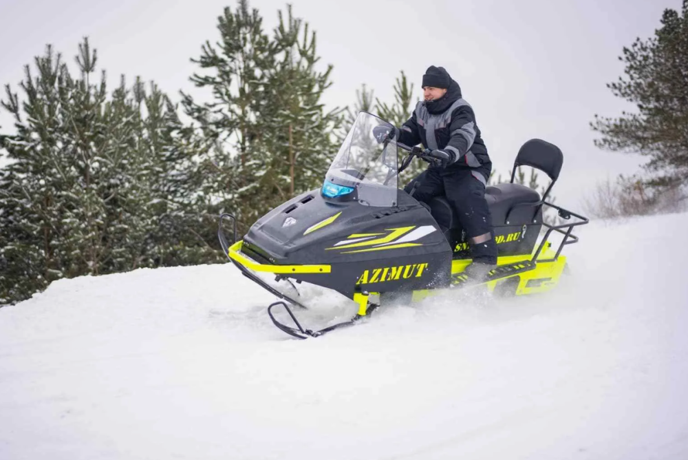 Миниснегоход Бурлак Азимут 24 л.с. , эл.запуск, реверс, тормоз гидравл, капот черный в Северодвинске