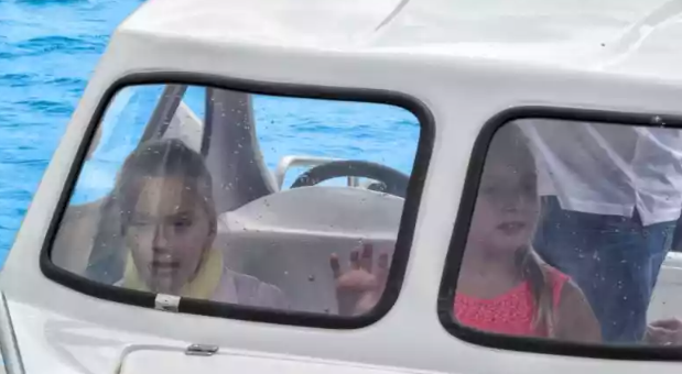 Стеклопластиковый катер Wyatboat-3 П (полурубка) в Северодвинске