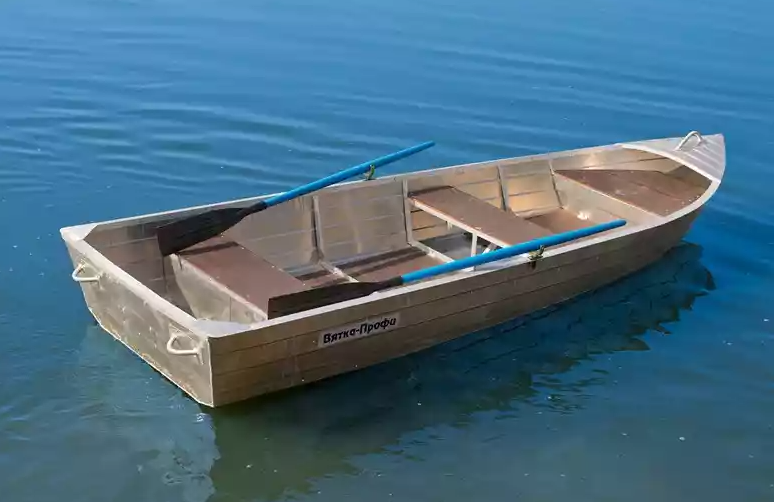 Алюминиевая лодка Вятка-Профи 32 в Северодвинске