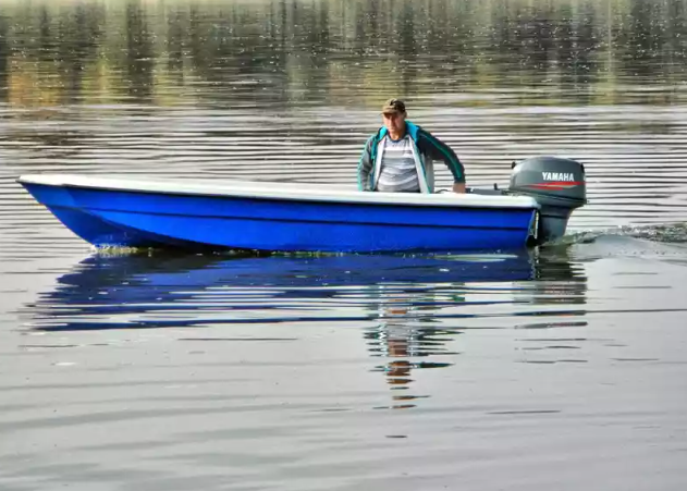 Стеклопластиковая лодка Wyatboat 430 тримаран в Северодвинске