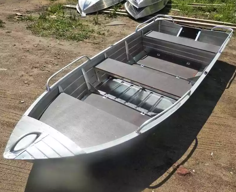 Алюминиевая лодка Вятка-Профи 37 в Северодвинске