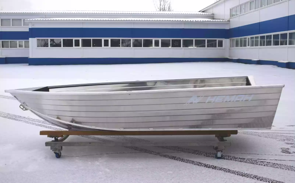 Алюминиевая лодка Неман-400 в Северодвинске