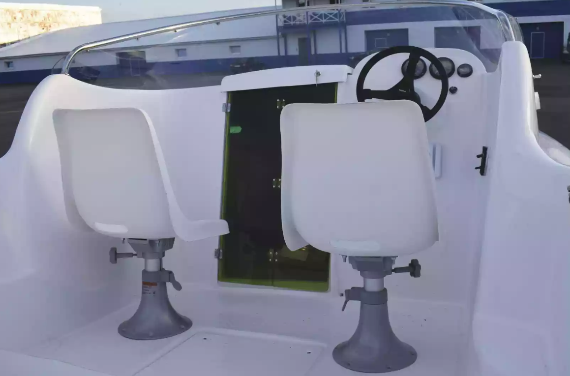 Комбинированный катер Neman-530 с каютой в Северодвинске