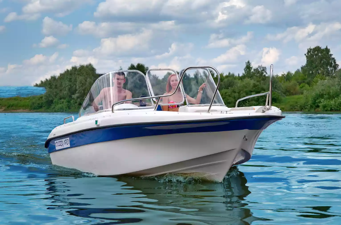 Стеклопластиковый катер Neman-530 Open в Северодвинске
