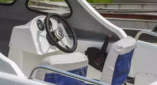 Стеклопластиковый катер Wyatboat-3 П (полурубка) в Северодвинске