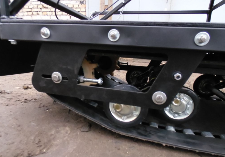 Мотобуксировщик AhtaR Зима 15 л/с с вариатором в Северодвинске