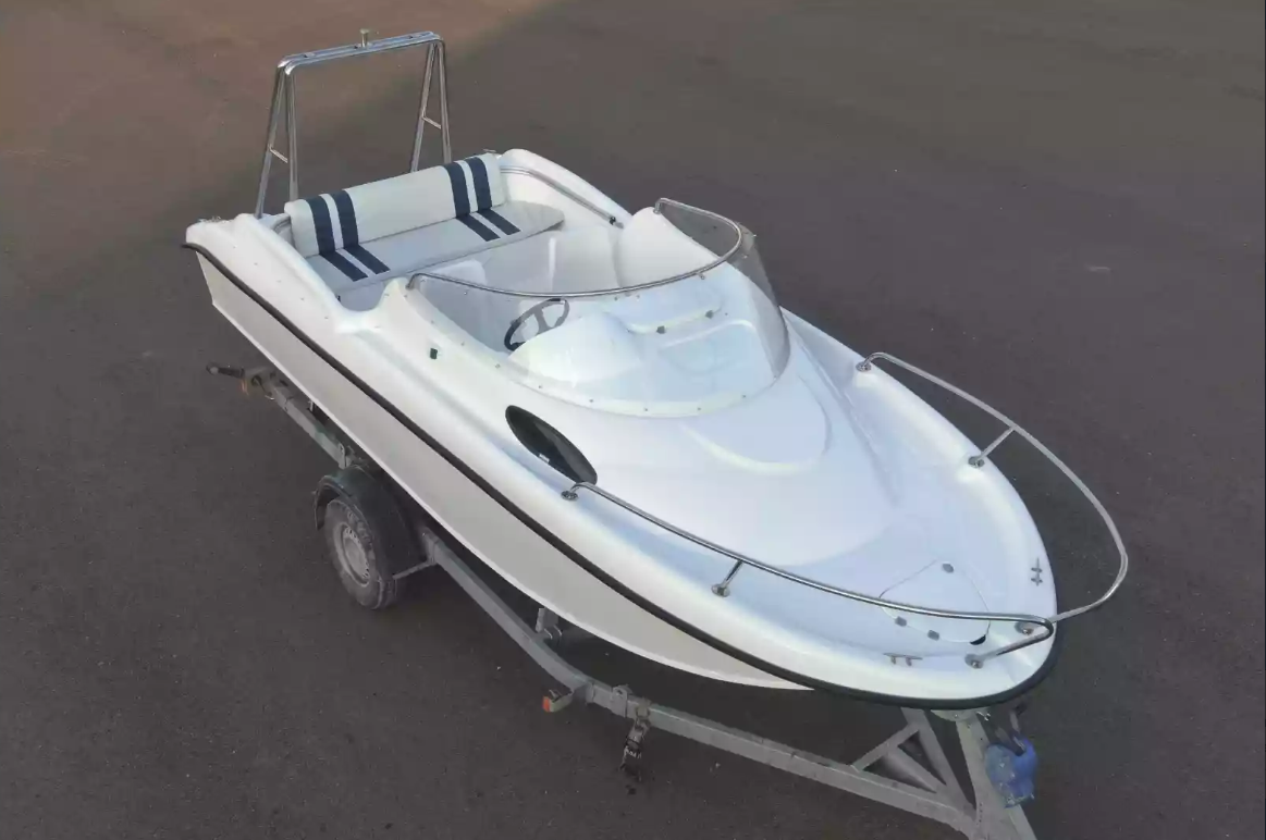 Комбинированный катер Neman-530 с каютой в Северодвинске