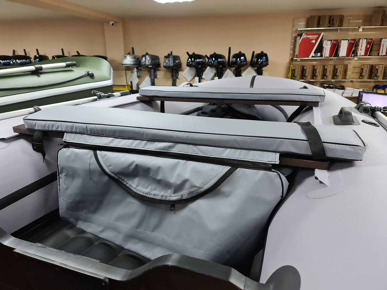 КОМПЛЕКТ МЯГКИХ НАКЛАДОК С СУМКОЙ ДЛЯ ЛОДОК 90Х20 СЕРЫЙ в Северодвинске