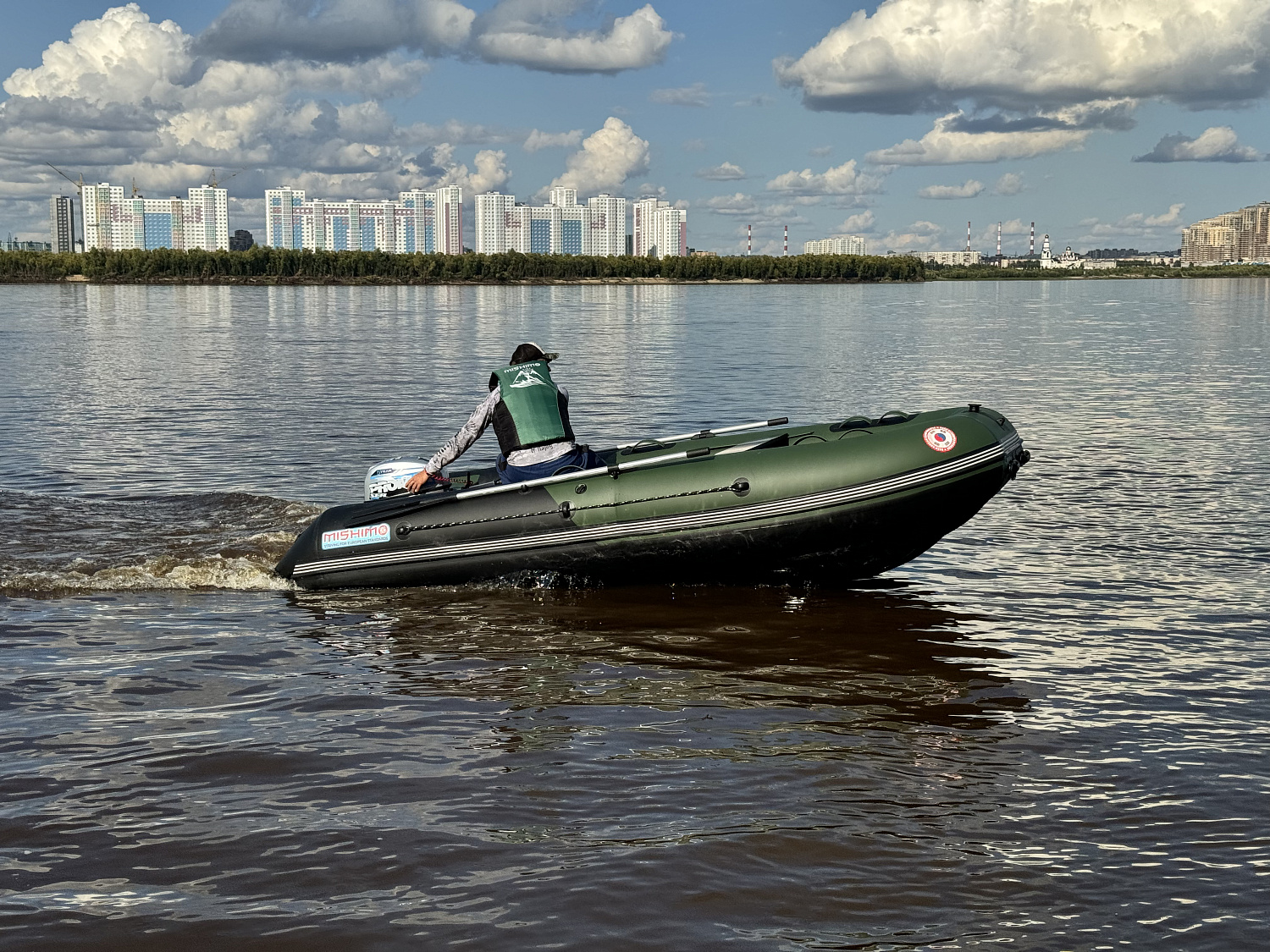 Лодка MISHIMO BIG FLOOR 400 в Северодвинске