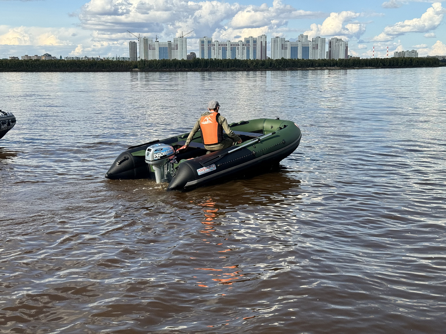 Лодка MISHIMO BIG FLOOR 380 в Северодвинске