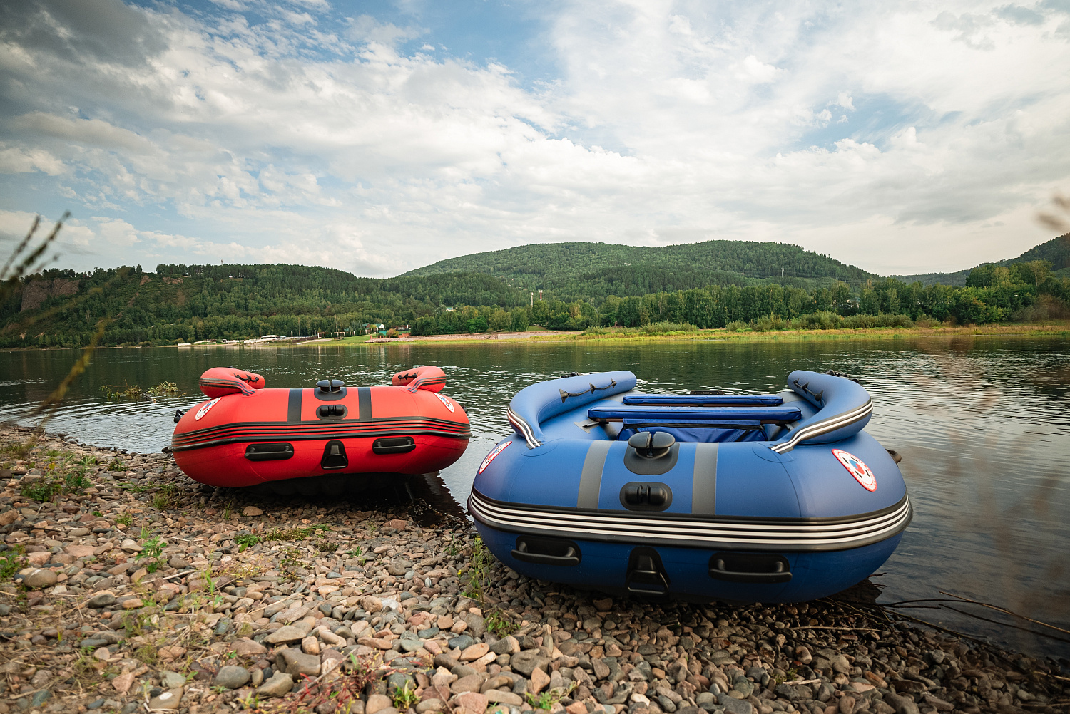 Лодка MISHIMO RIVER FJET PRO 430  под водомет в Северодвинске